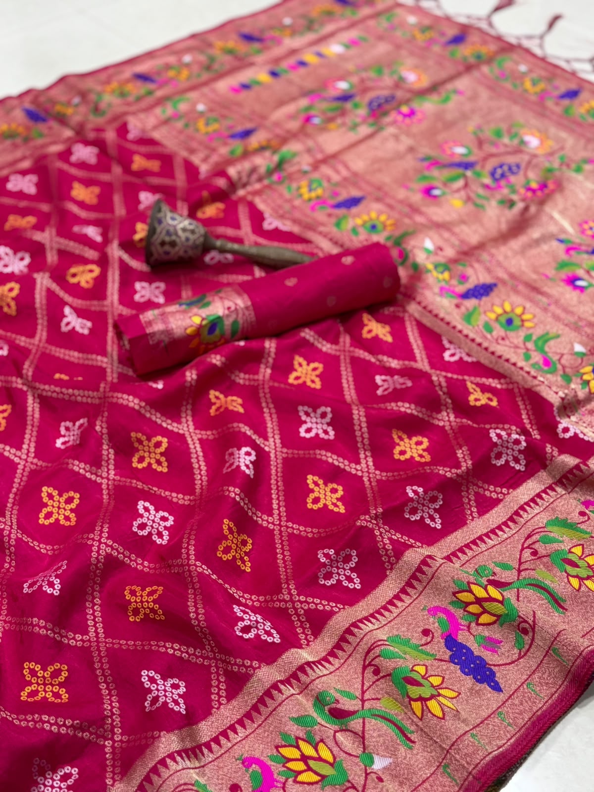 SP008 silk bandej Paithani